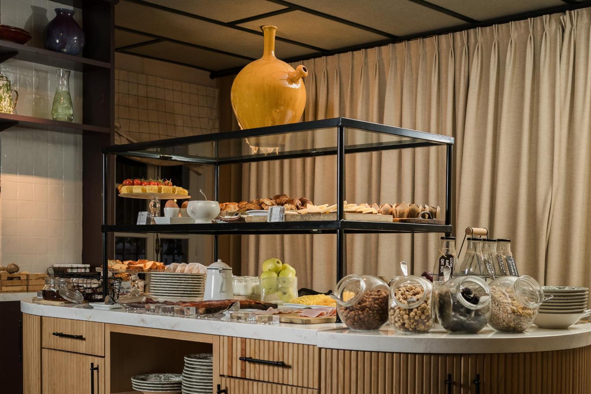 Hospes Las Casas Del Rey De Baeza, A Member Of Design Hotels Севиля Екстериор снимка