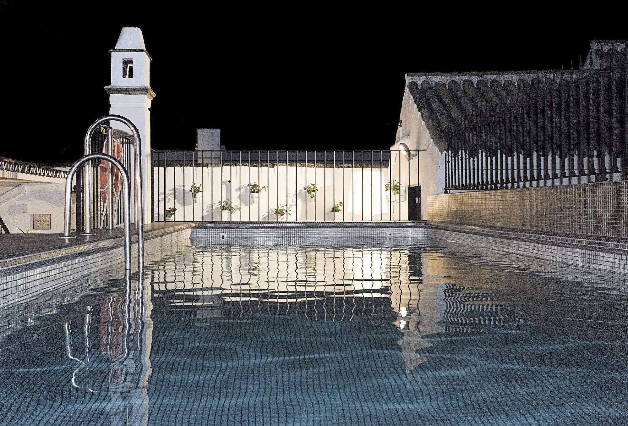 Hospes Las Casas Del Rey De Baeza, A Member Of Design Hotels Севиля Екстериор снимка